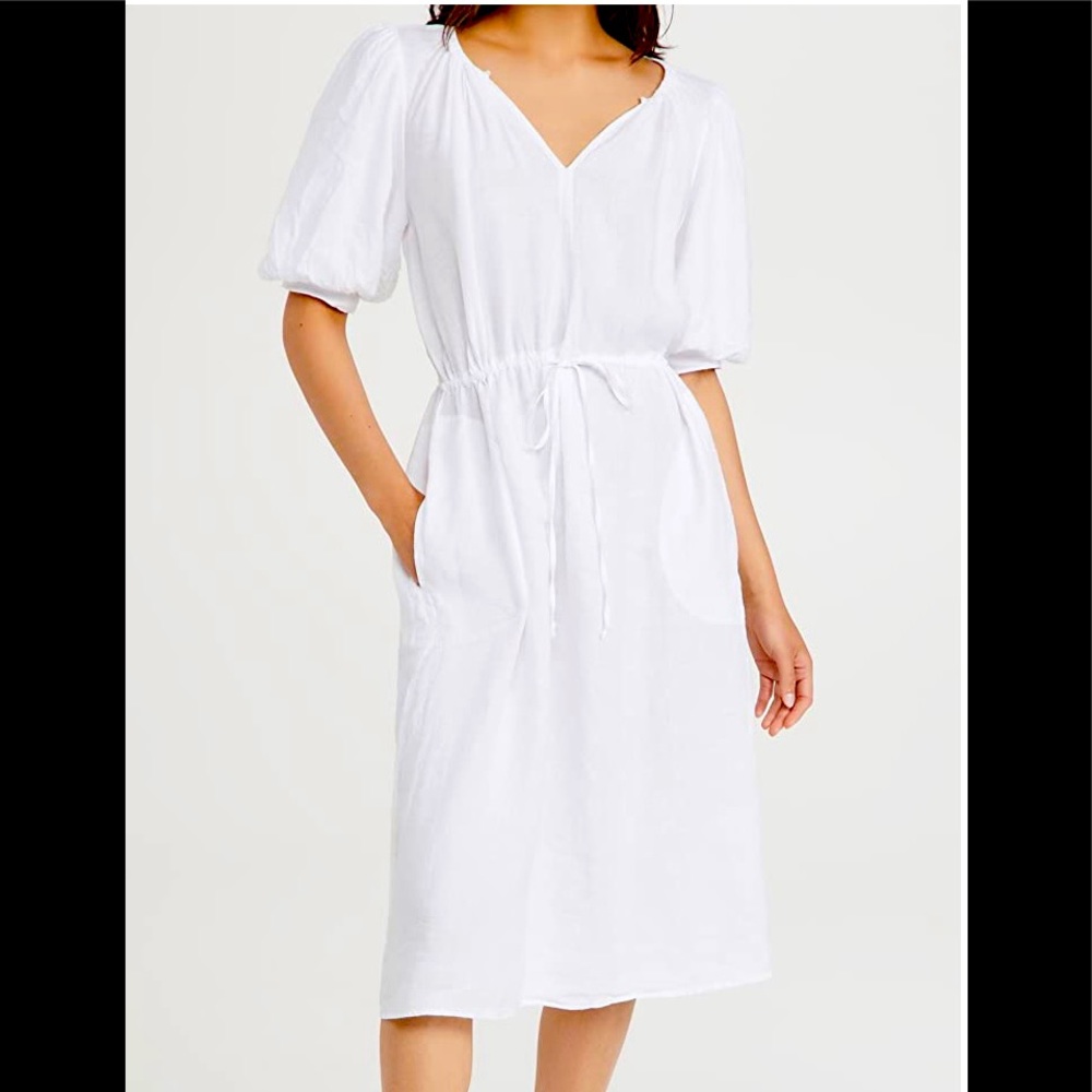⭐️New⭐️White Linen Dress by Velvet